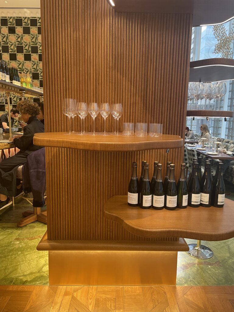 Salon Vert beverage display; photo © Manic Metallic